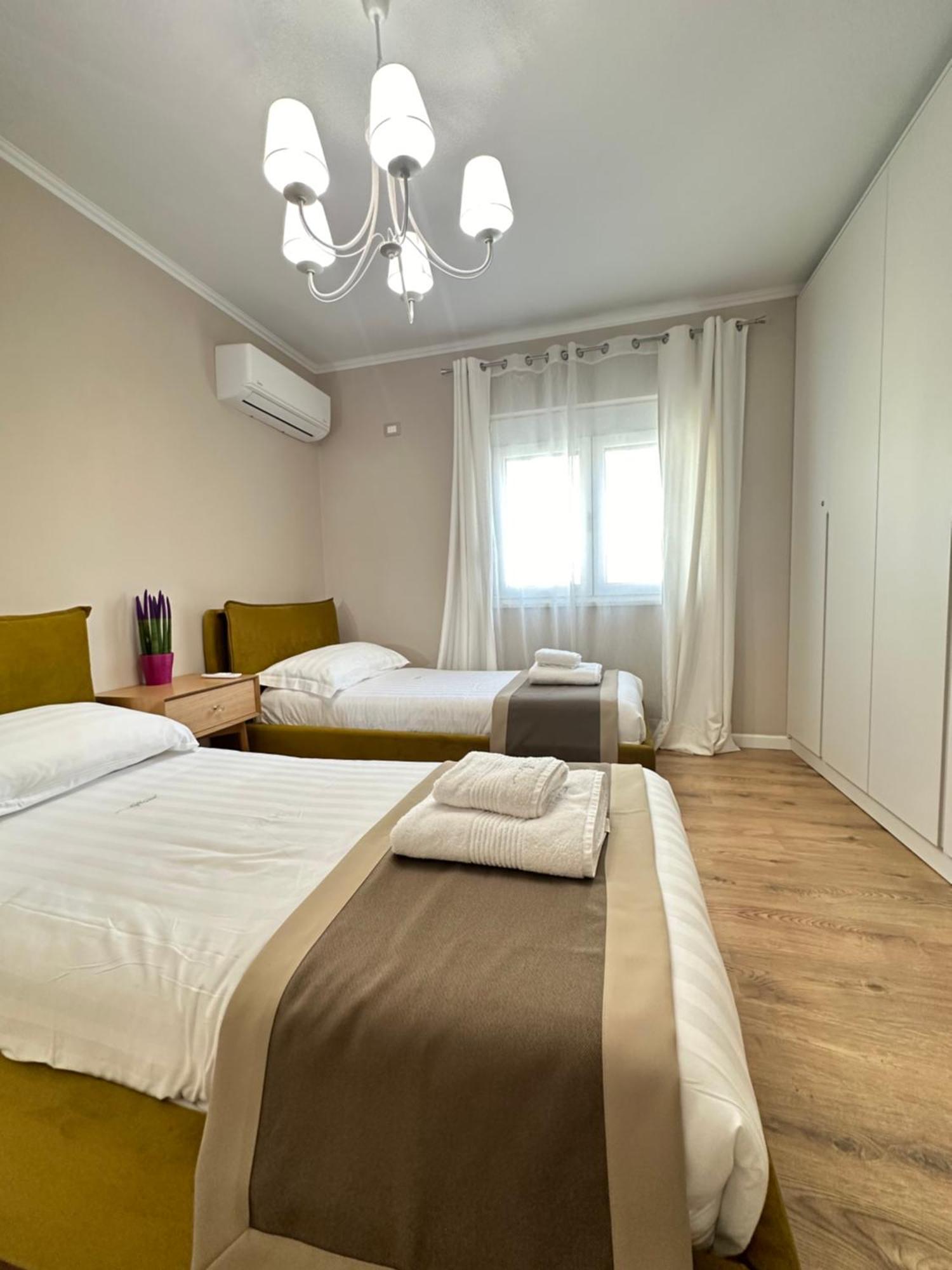 Eja 3 Apartment